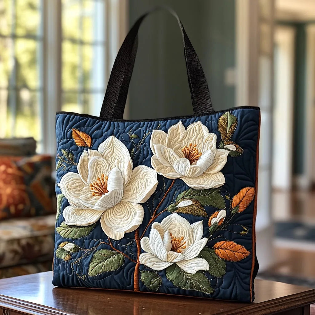 Handcrafted Quilted Tote Bag – Delicate Magnolia  Capabilities reduced until 21:16. Responses may have lower quality and some tools are unavailable. Upgrade for premium access. Experimente o Plus gratuitamente